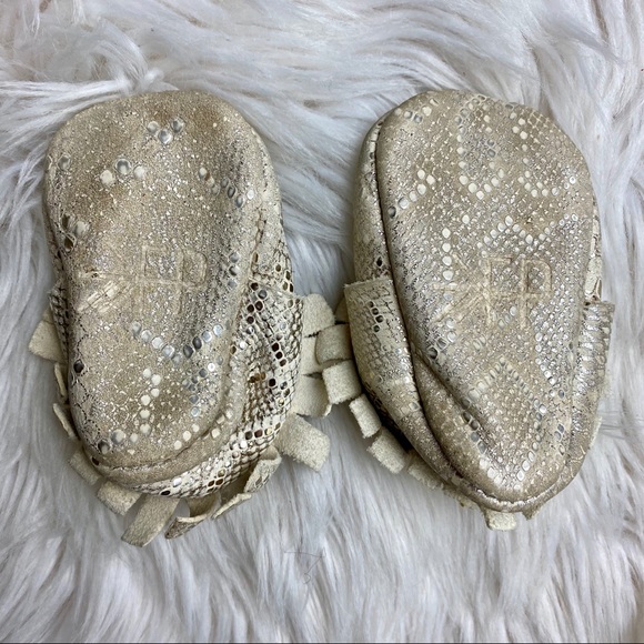 Snake Print Moccs - Soft Soles - Picture 3 of 6